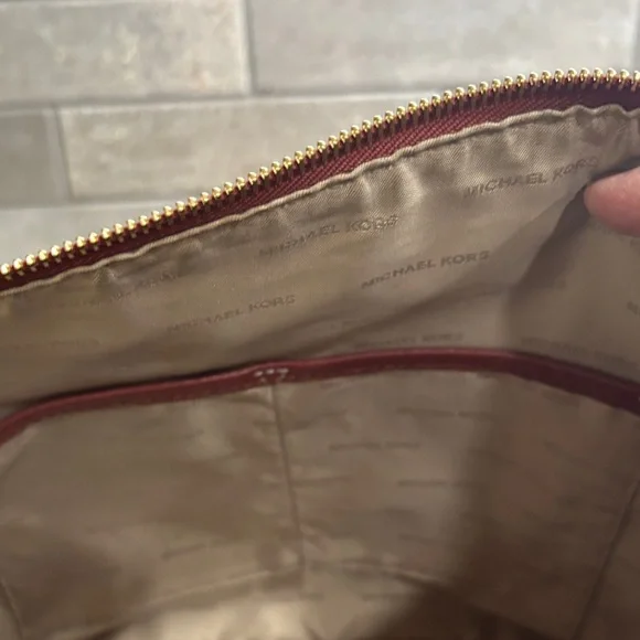 Michael Kors Brick Grommet Shoulder Bag - Picture 5 of 7